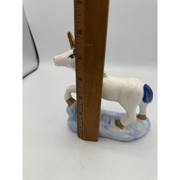 Vintage Ceramic Unicorn Figurine 5.5” Blue Mane Tail Gold Accents Glossy - Picture 6 of 7
